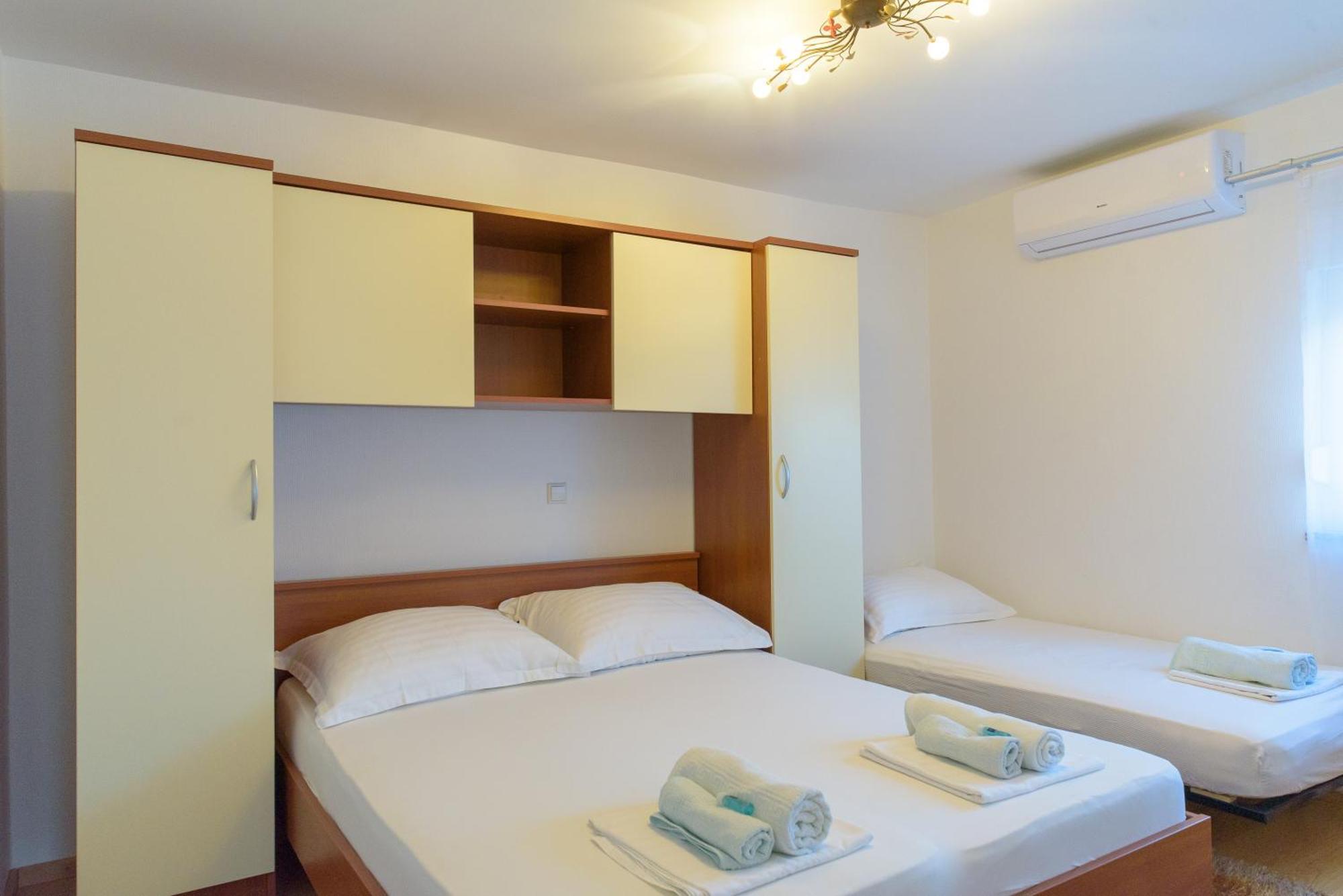 Jeli Apartments 斯塔利格拉德-帕克利尼卡 客房 照片