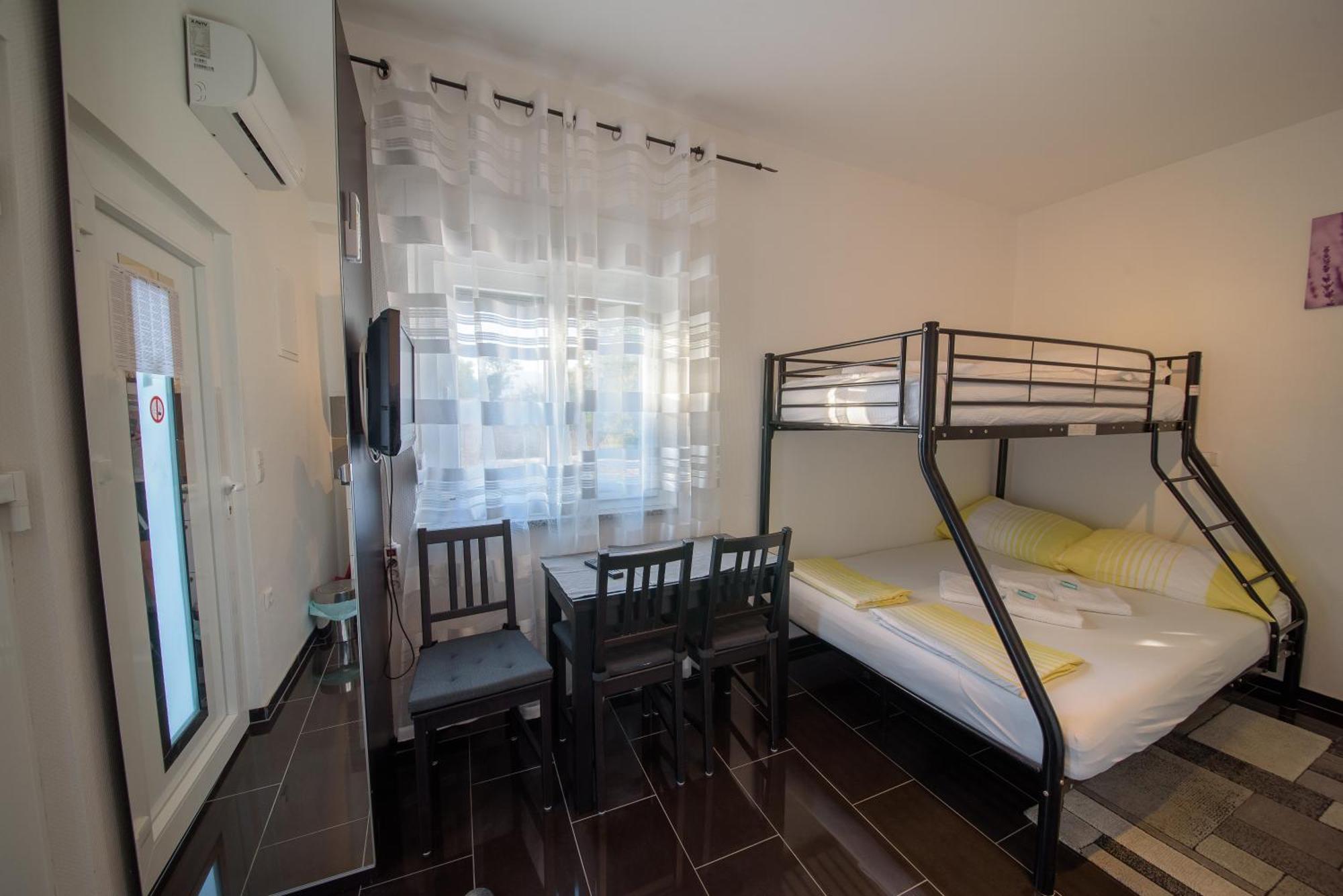 Jeli Apartments 斯塔利格拉德-帕克利尼卡 客房 照片