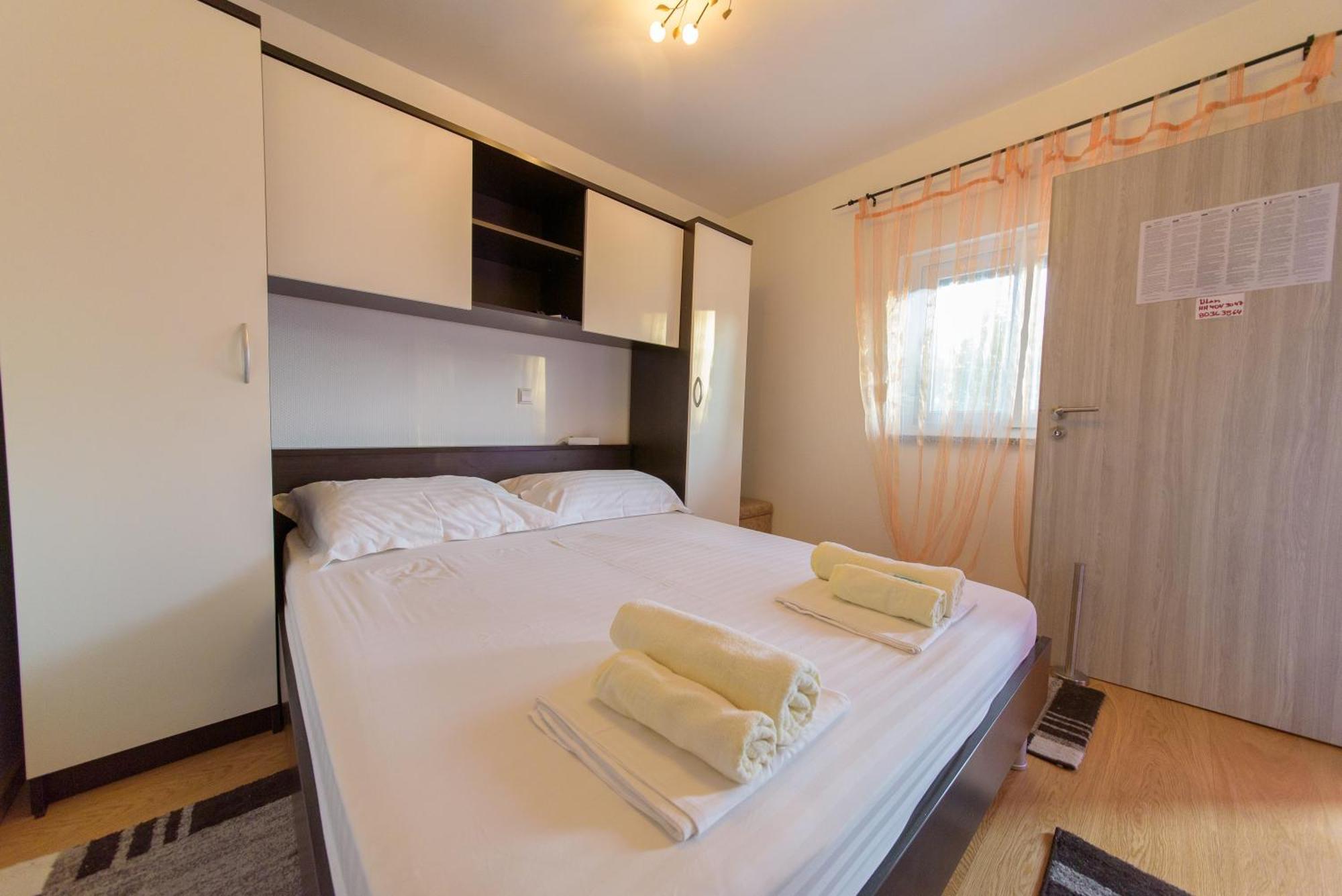 Jeli Apartments 斯塔利格拉德-帕克利尼卡 客房 照片